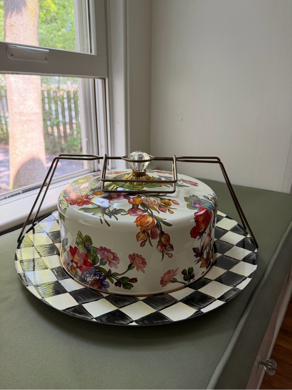 MacKenzie-Childs Flower Cake Carrier (READ DESCRIPTION)